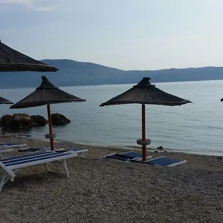 Radhima Kompleksi Amarildo Holiday home