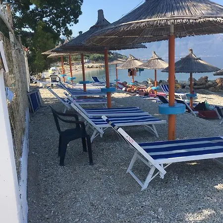 Radhima Kompleksi Amarildo Holiday home Vlore